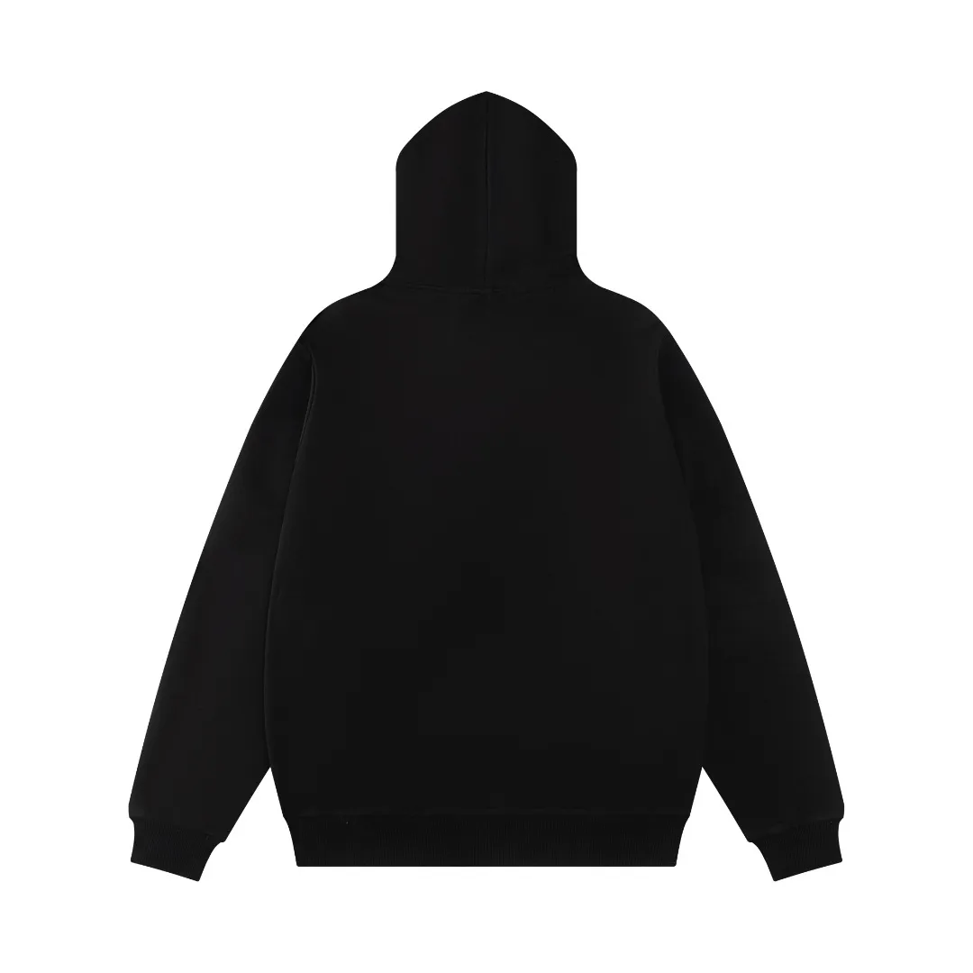 P236 #R95 Ralph Lauren/Ralph Lauren Twelve Color Pony🐎 Embroidered zipper cardigan jacket hooded sweatshirt This hooded sweatshirt is decorated with a simple style that represents Ralph Lauren. It is paired with a pony embroidery pattern, which is three-dimensional and full! The solid color fabric paired with exquisite embroidery instantly sets it off! Hooded sports design, loose and casual fit! The overall texture is very strong! Through the pictures, we can feel the thickness and texture of custom-woven and dyed threads. The workmanship is exquisite. They are shipped from major foreign trade factories. They are all made by masters with many years of experience. Everything is of high standards and requirements! Simple and versatile style ~ super delicate and soft, close to the body without being tied, all fabrics and accessories are original custom-made and of high quality! Perfectly reflects the brand’s sense of superiority! Standard cut, comfortable stretch, unrestricted movement! Highly practical, high-end and classy! Versatile style ~ can be paired with jeans or jogging pants. Ideal for transitioning from your morning commute to weekend events!  Color: Black with red label Black with white label Khaki Navy blue with red label Navy blue with white label White Light gray Dark gray Burgundy Army green Light blue Pink Size: S M L